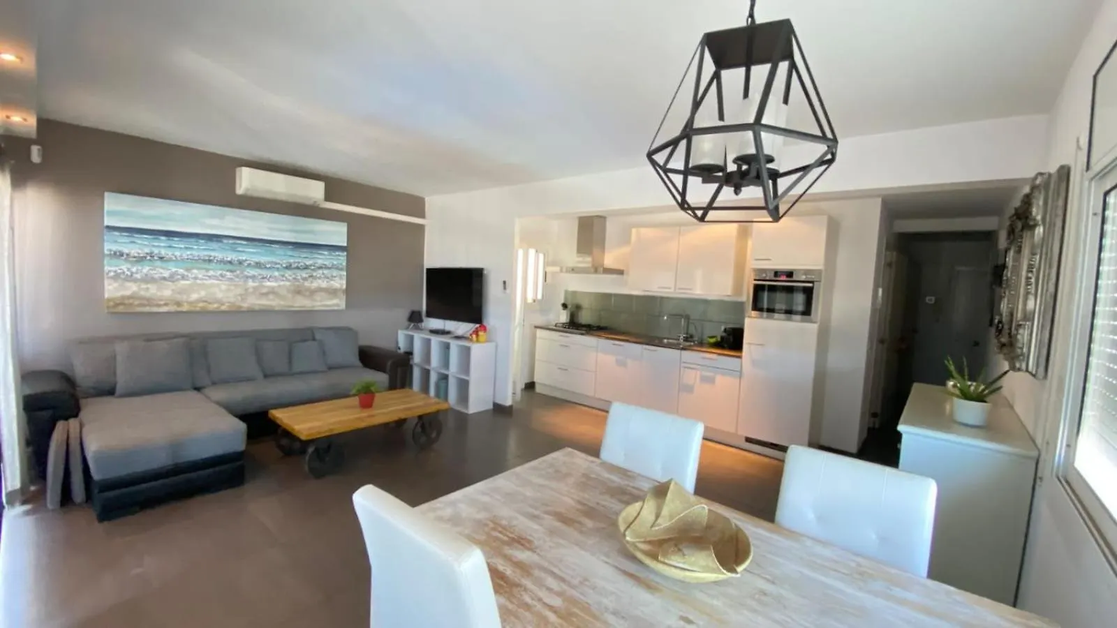 Atalaya Apartment By Hello Homes Sitges